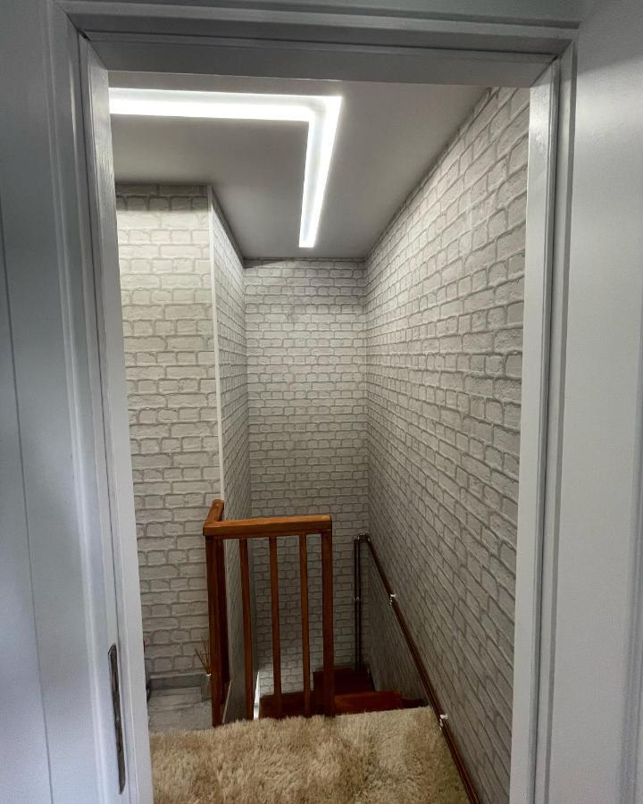 Deyinn Guest House Centrum Turda Buitenkant foto